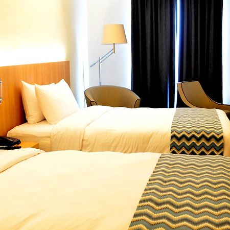 Louis Kienne Hotel Simpang Lima Semarang Eksteriør bilde