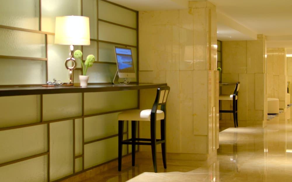 Louis Kienne Hotel Simpang Lima Semarang Eksteriør bilde
